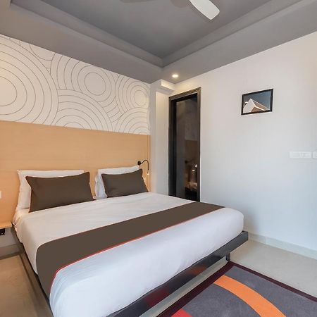 Hotel Collection O 162 Vardhman International Gurgaon Exterior foto
