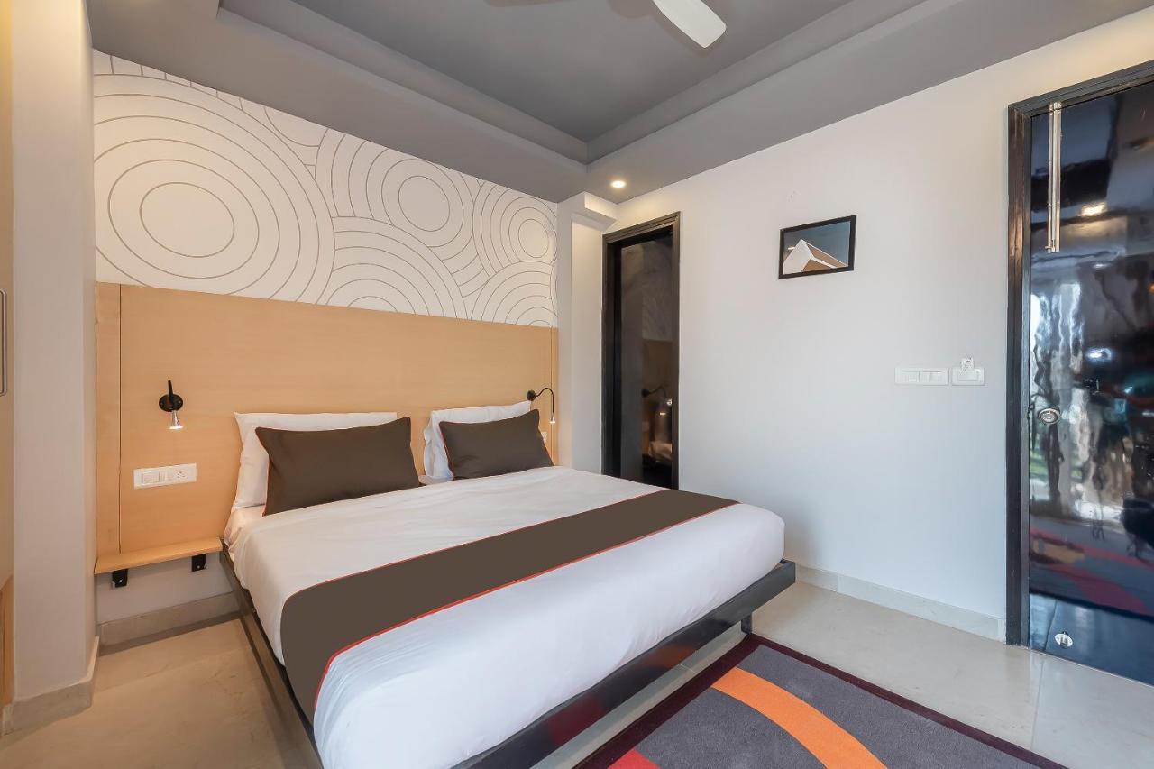Hotel Collection O 162 Vardhman International Gurgaon Exterior foto