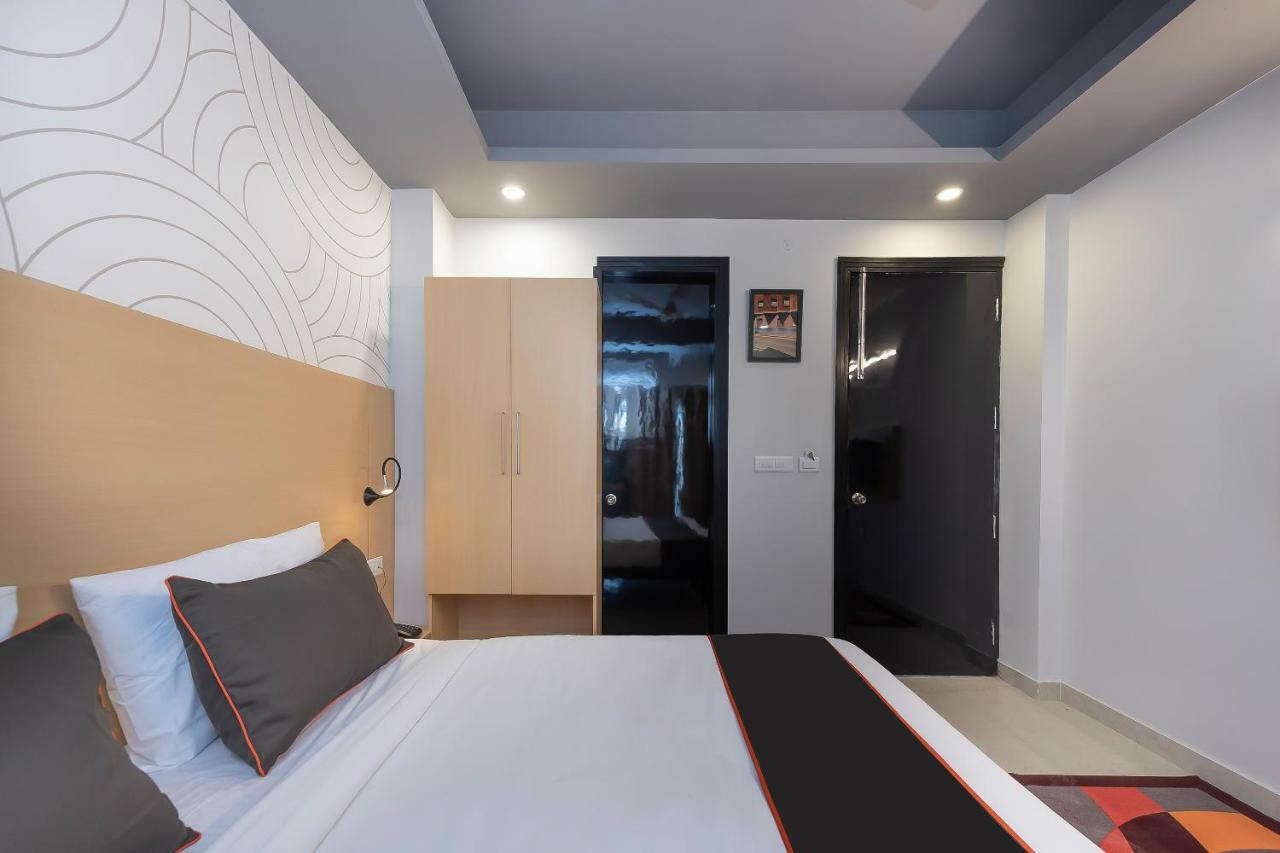 Hotel Collection O 162 Vardhman International Gurgaon Exterior foto